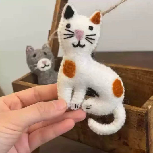 Felt Christmas Tree Decor by Maria Callary Toys