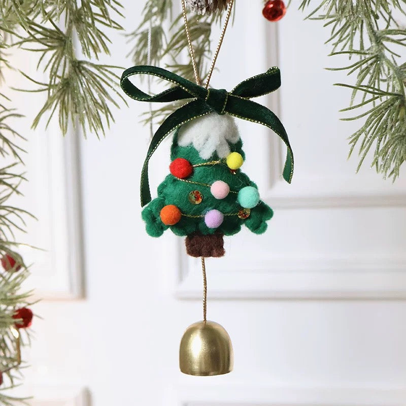 Felt Christmas Tree Ornaments by Maria Callary Toys