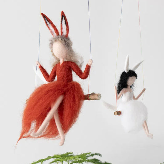 Harmony Duo - Luna and Sol | Handcrafted Fox Friends on a Swing | Charming Woolen Figures | Perfect Gift Set